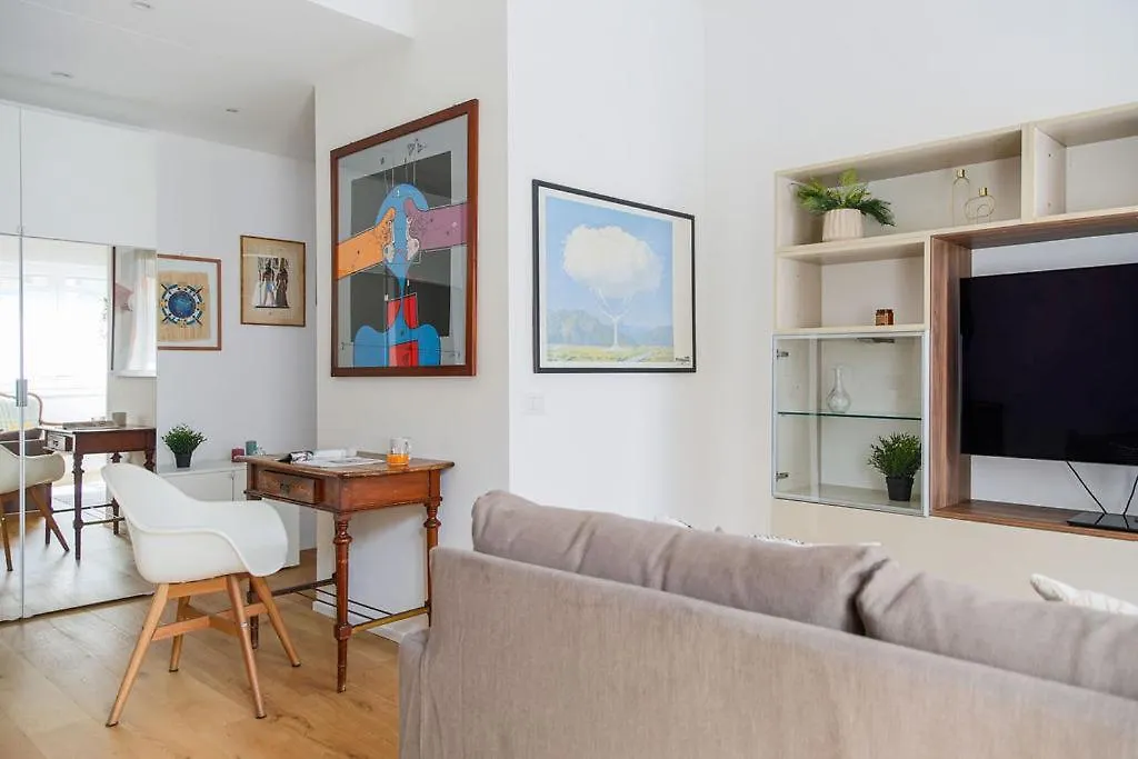מילאנו The Best Rent - Comfortable One-Bedroom Apartment Near Porta Romana איטליה