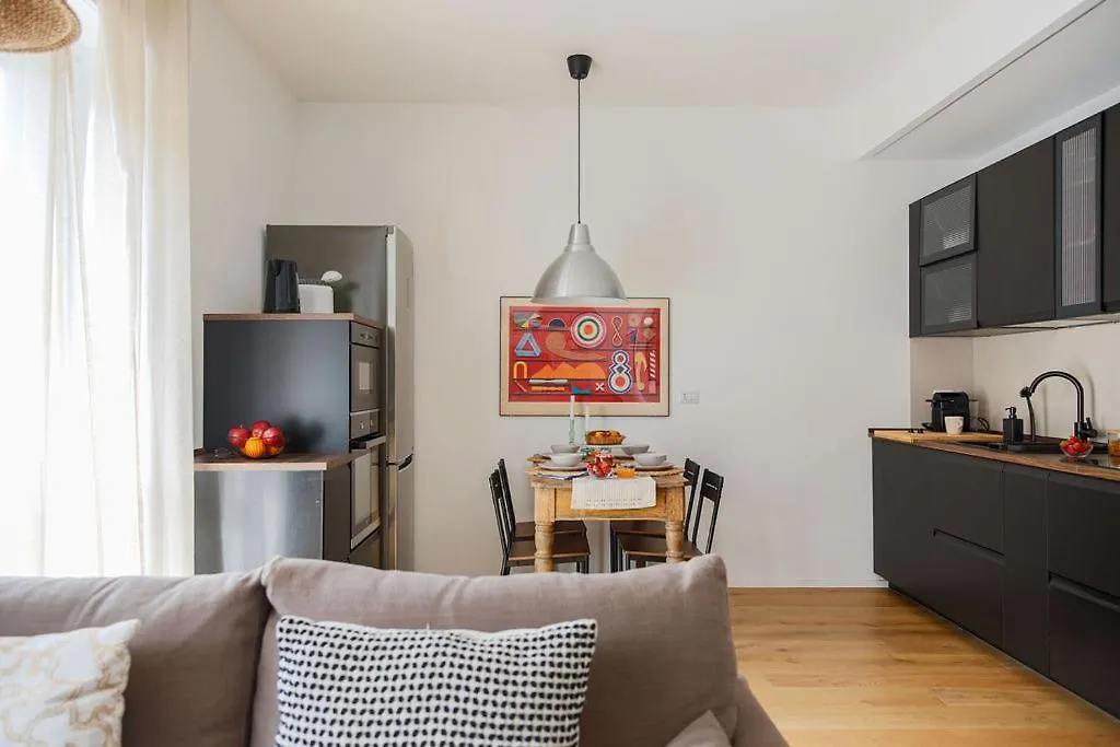 מילאנו The Best Rent - Comfortable One-Bedroom Apartment Near Porta Romana
