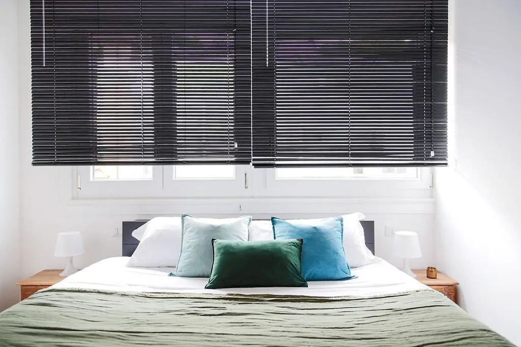 מילאנו The Best Rent - Comfortable One-Bedroom Apartment Near Porta Romana 0*,
