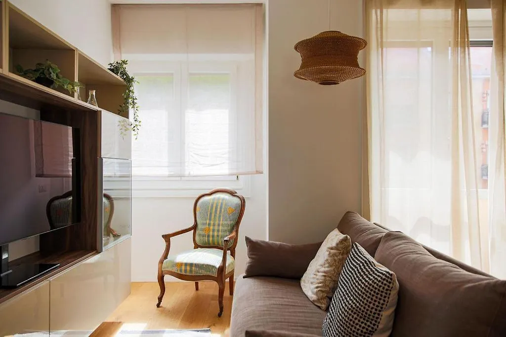 The Best Rent - Comfortable One-Bedroom Apartment Near Porta Romana Mailand 0*,  Italien
